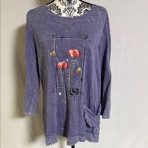 Jess & Jane Mineral Washed Patch Pocket Floral Graphic Purple Women's Tunic Top